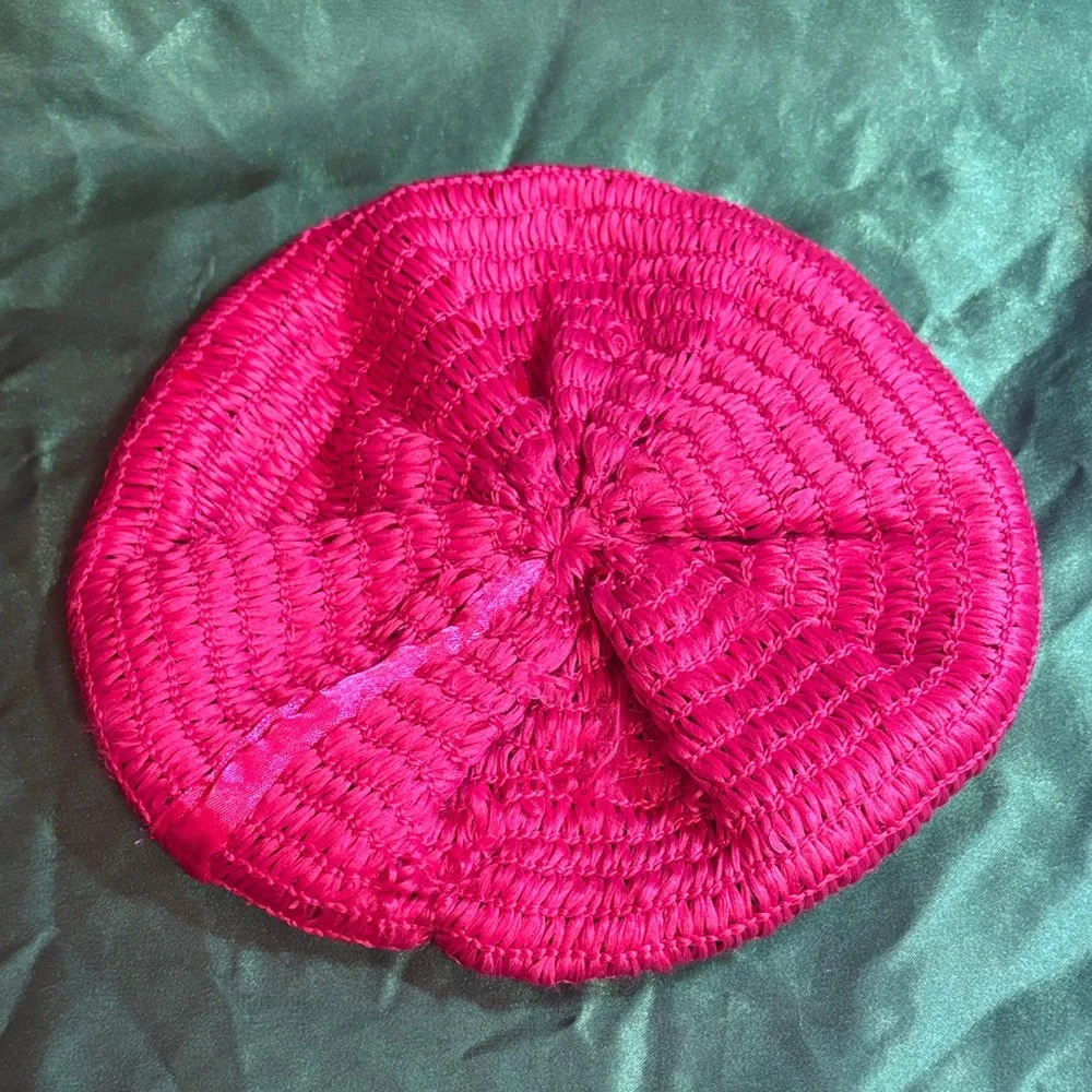 Vintage Raspberry Sequin Beret. FREE with Bundle! LAST CHANCE 💕 - Picture 3 of 4